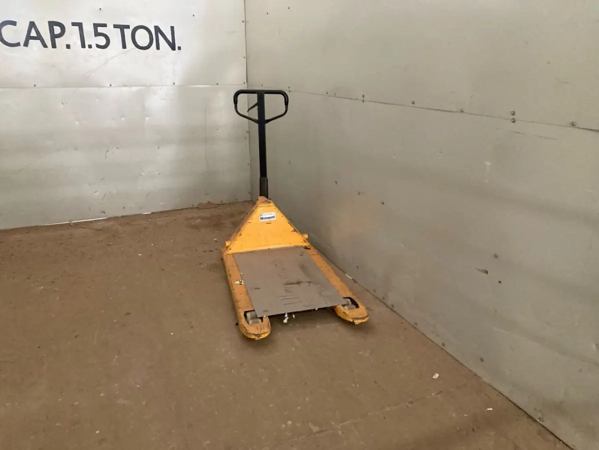 LOTE 002 - Bens Móveis (toda a fabrica)