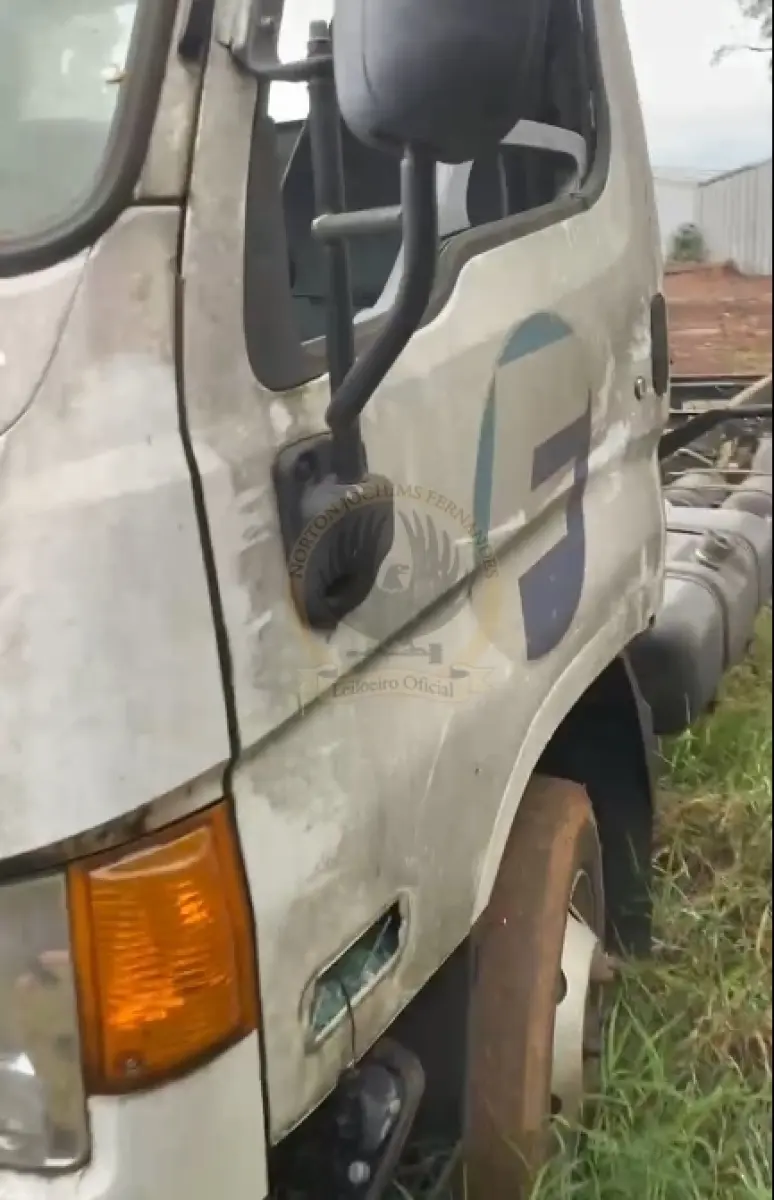 LOTE 010 - Caminhão Hyundai/HD 80, fabricação/modelo 2021/2022, diesel, cor branca, carroceria fechada (sem chave)