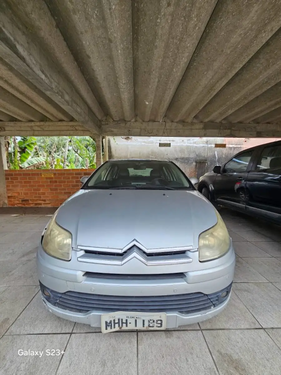 LOTE 005 - Citroen C4 GLX 2.0 Flex 16V 5p, fabricação/modelo 2010