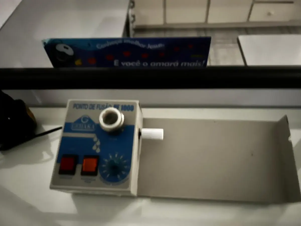 LOTE 000 - FARMACIA DE MANIPULAÇÃO COMPLETA