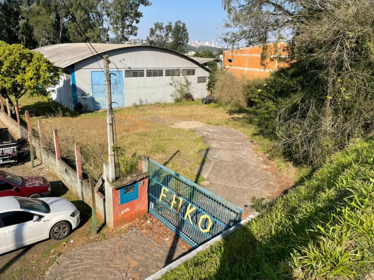 LOTE 000 - Imóvel com área  com 1.816,26m2 mais pavilhão com 606,70m2 em Estância Velha