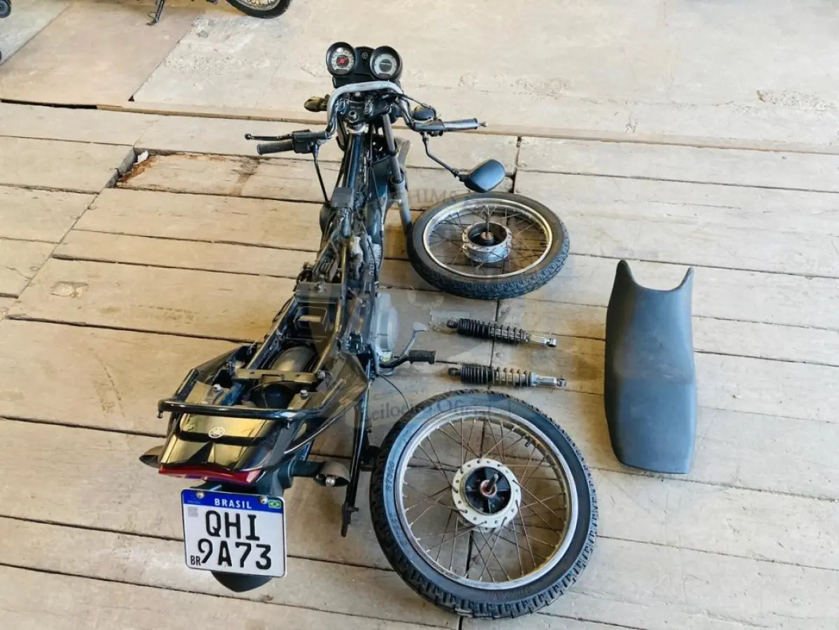 LOTE 011 - YAMAHA/YBR 125 FACTOR K1, fabricação/modelo 2014/2015, placa QHI 9A73, cor vermelha