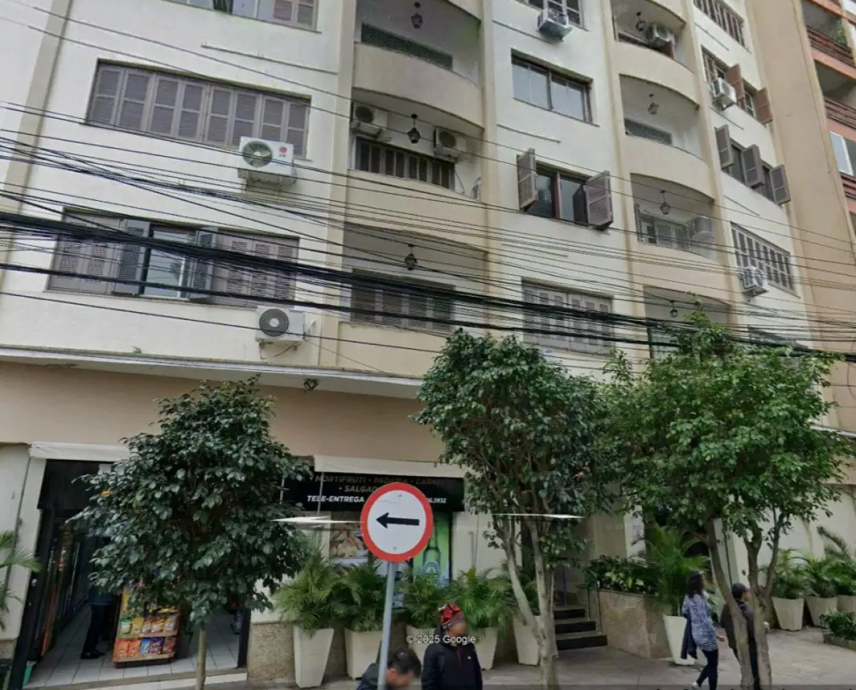 LOTE 017 - Apt 36 do Edificio Lambert a Rua Gen. Lima e Silva 130, Porto Alegre com 71,00m2 privativo