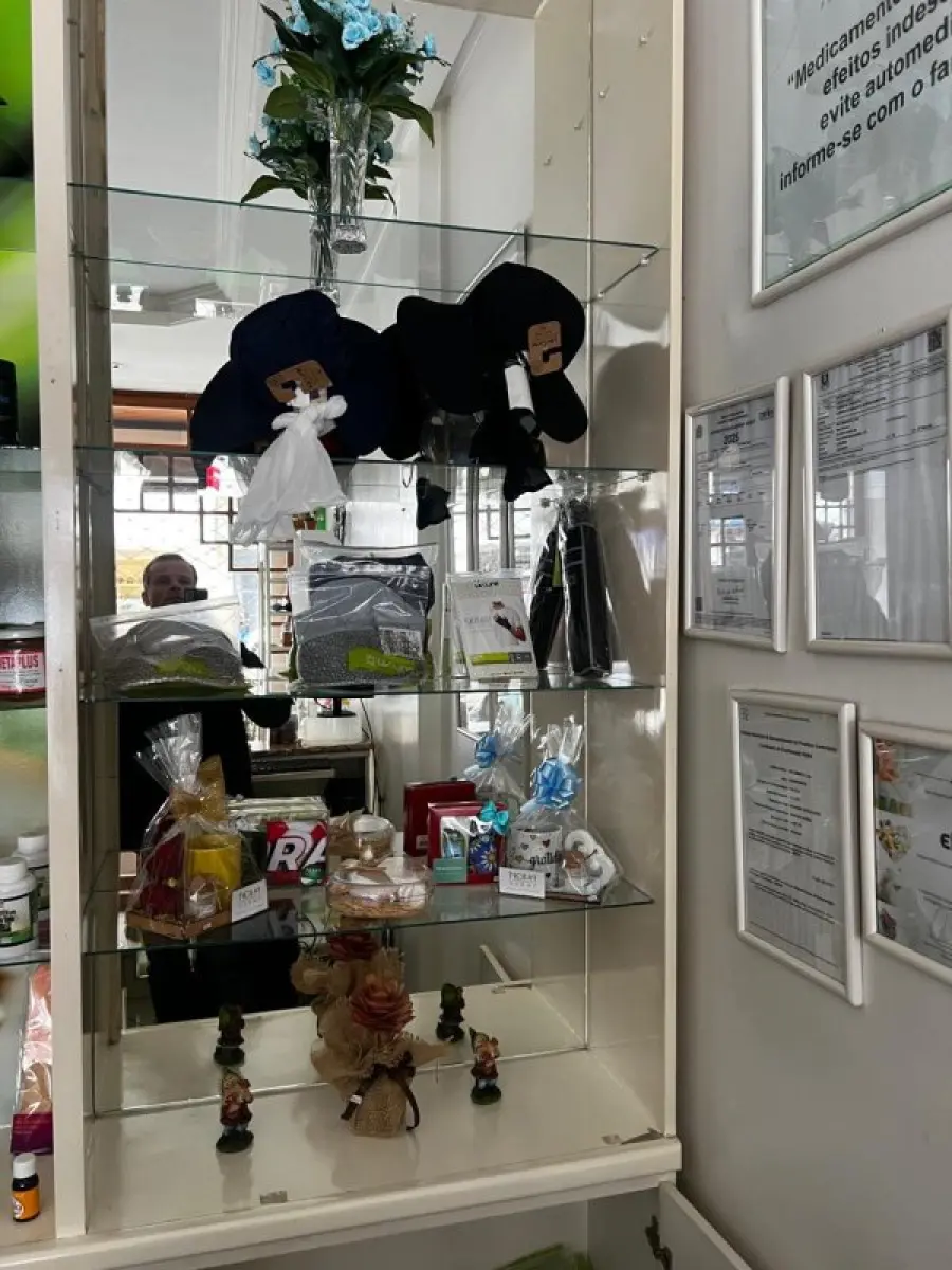 LOTE 000 - FARMACIA DE MANIPULAÇÃO COMPLETA