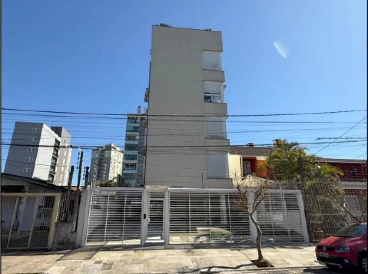 LOTE 000 - Box nº 04, duplo e coberto, localizado no Residencial Tessera, Rua Antônio Tessera, nº 148