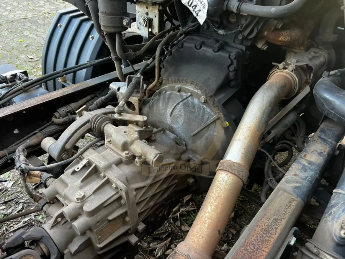 LOTE 001B - Caminhão M.Benz/Accelo 1016 CE, diesel, cor branca, carroceria fechada/cabine estendida, fabricação/modelo 2021/2022 (sem chave)