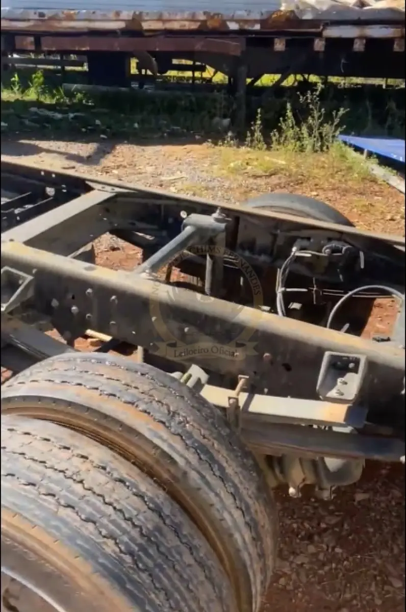 LOTE 009 - Caminhão Hyundai HD 80, fabricação/modelo 2021/2022, diesel, cor branca, carroceria fechada (sem chave)