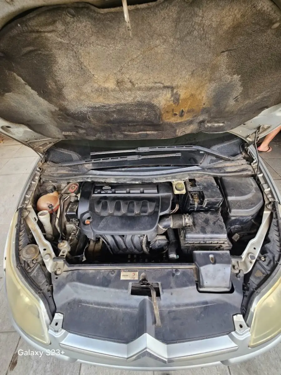 LOTE 005 - Citroen C4 GLX 2.0 Flex 16V 5p, fabricação/modelo 2010