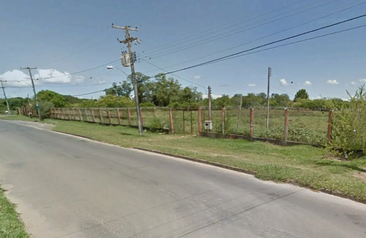 LOTE 000 - Imóvel situado no Bairro Belém Novo, no lugar denominado Ponta Grossa, terreno de forma irregular, com a área superficial de 151.384,40m2