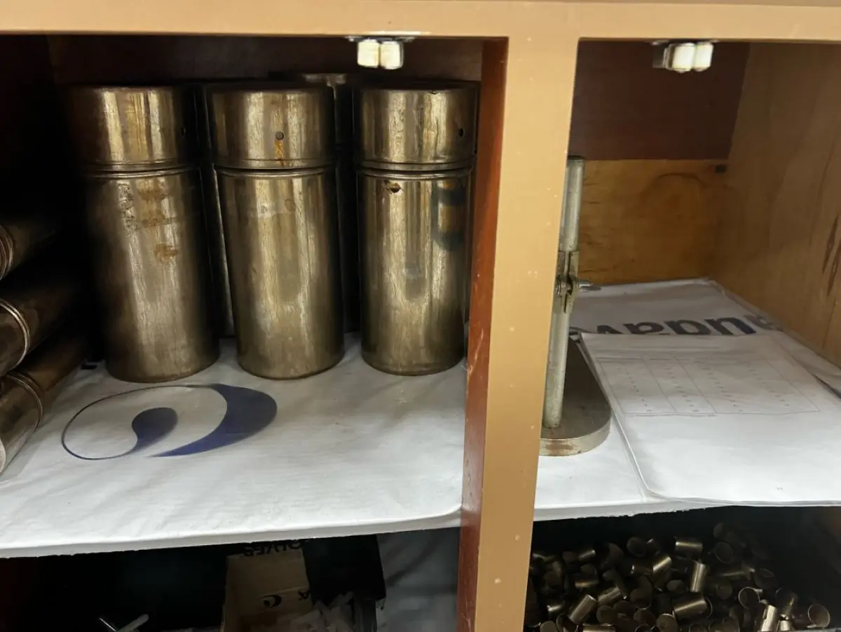 LOTE 016 - Laboratório