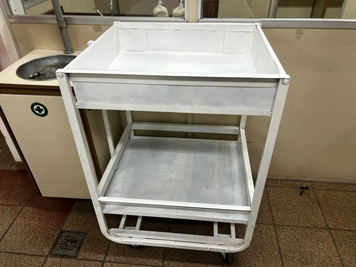 LOTE 016 - Laboratório