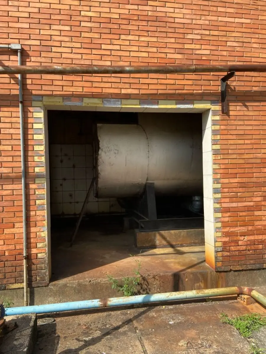 LOTE 027 - Tanque oleo