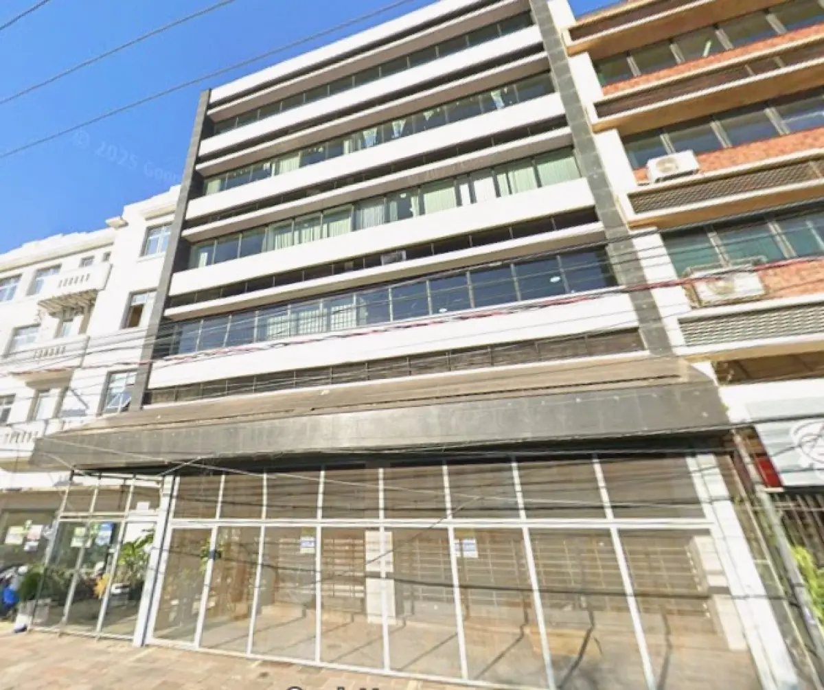 LOTE 035 - O CONJUNTO 501 do Edifício Dom Cláudio, com entrada pelo nº 1130 da avenida Benjamin Constant com área real privativa de 58,85 m²