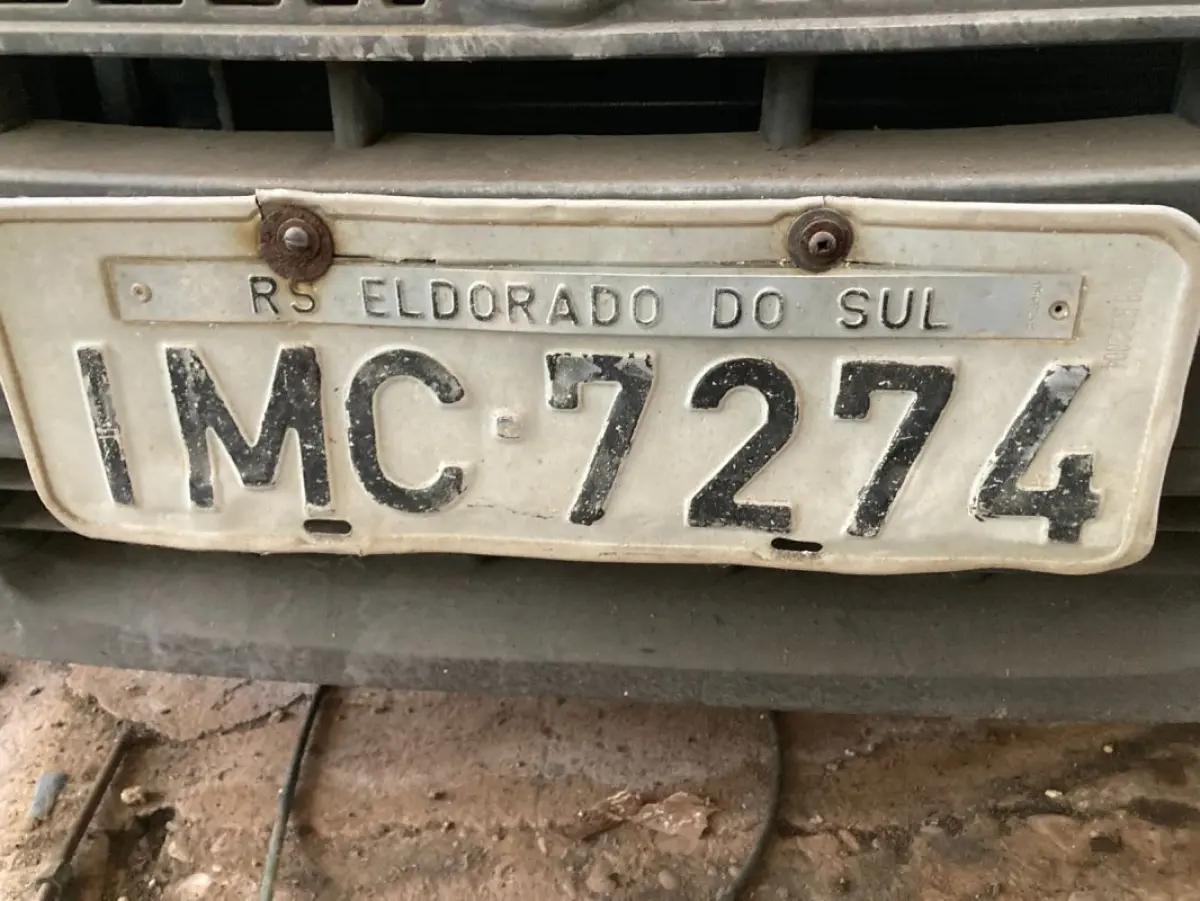 LOTE 035 - Fiat Uno Mille Fire, fabricação/modelo 2004/2005, cor azul