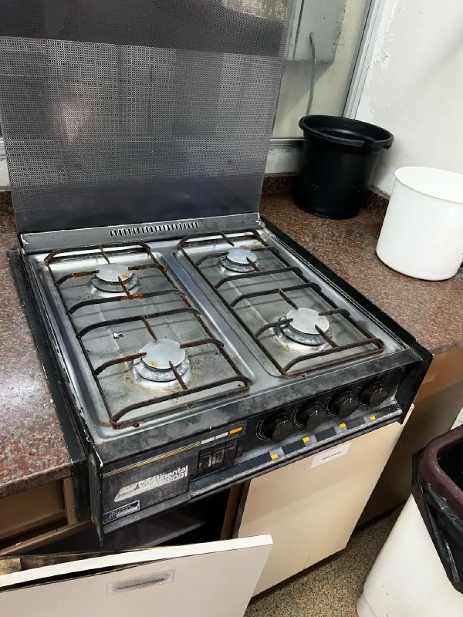 LOTE 016 - Laboratório