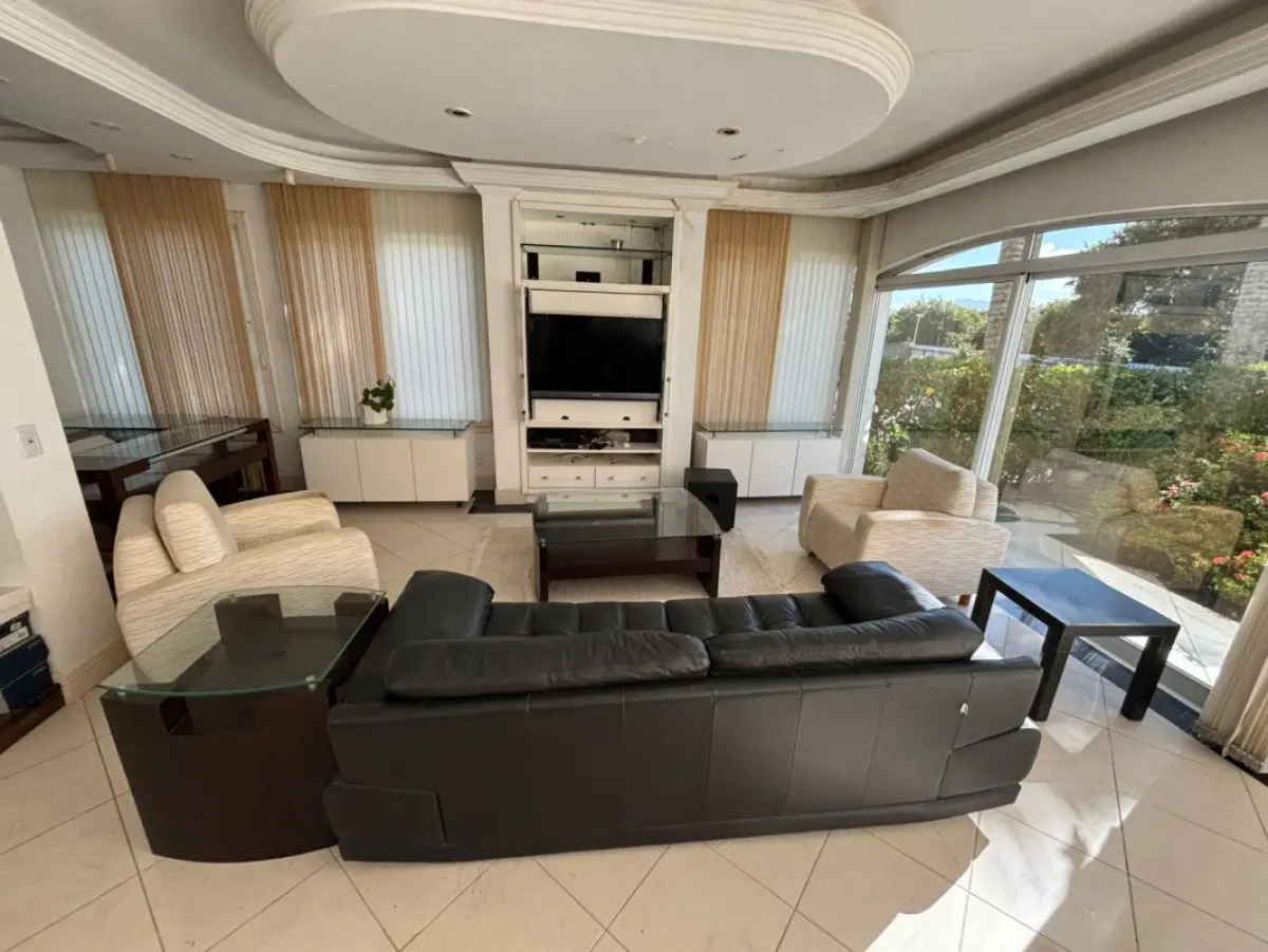 LOTE 000 - Lote de moveis para casa