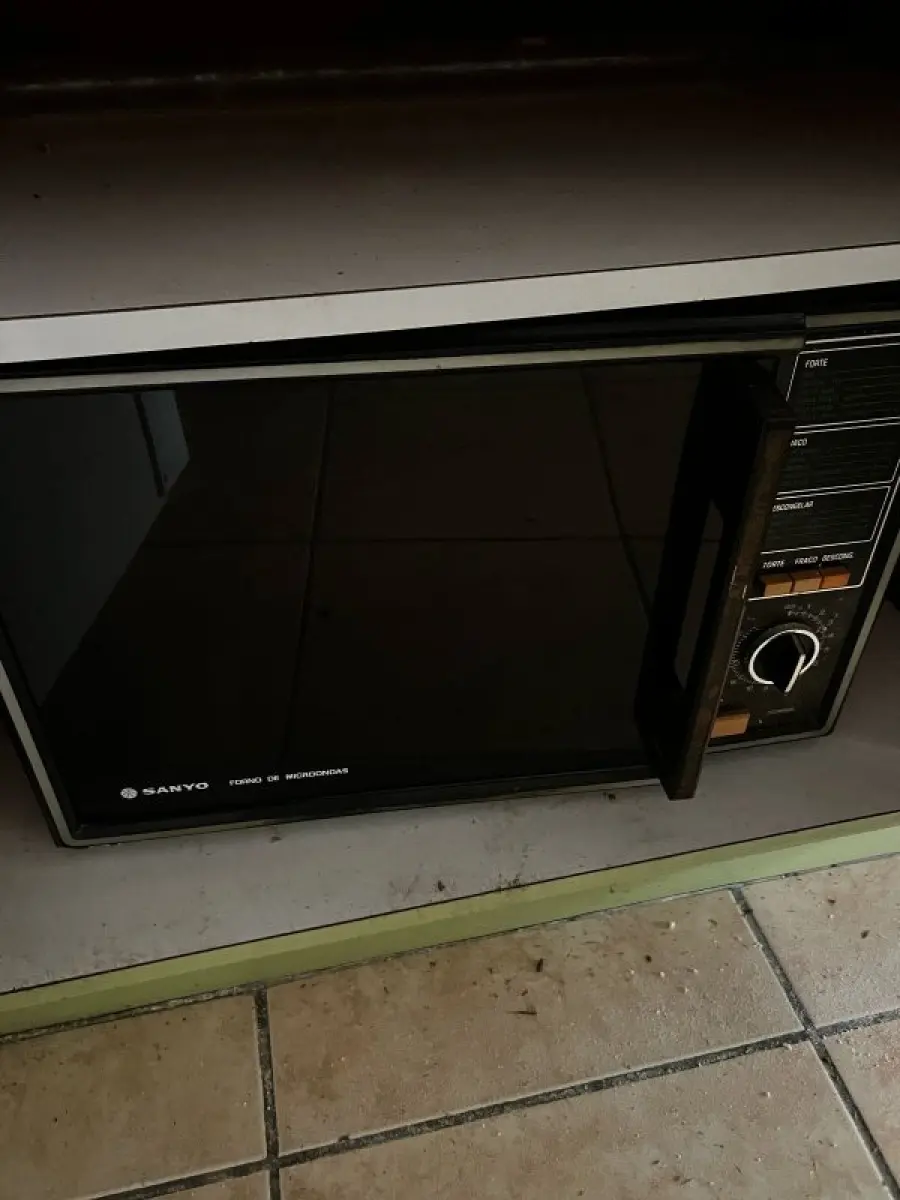 LOTE 016 - Laboratório