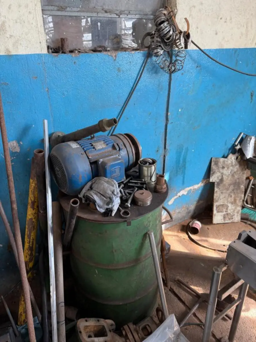 LOTE 001 - Lote sucatas