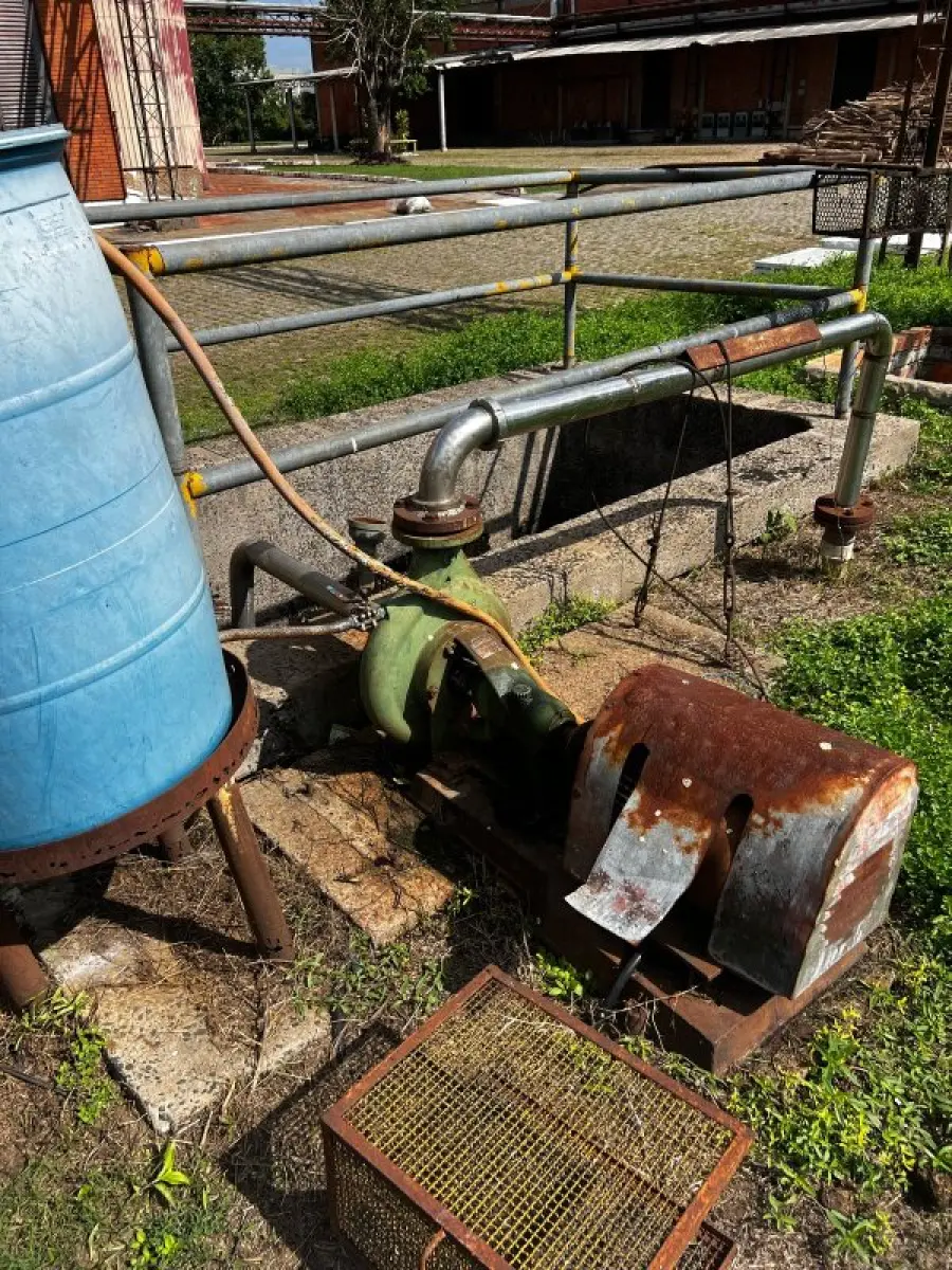 LOTE 004 - Pátio atrás derivados