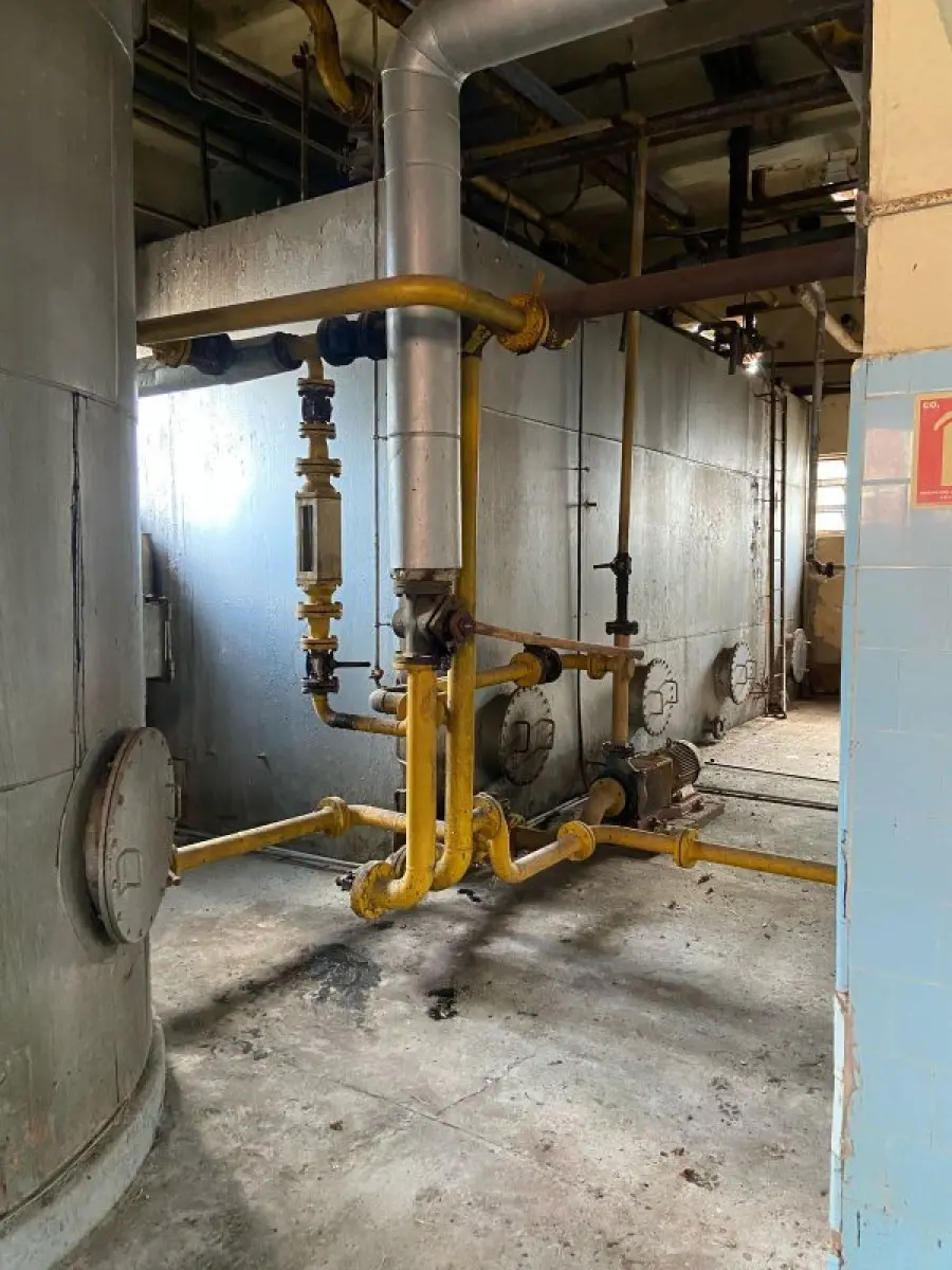 LOTE 027 - Tanque oleo