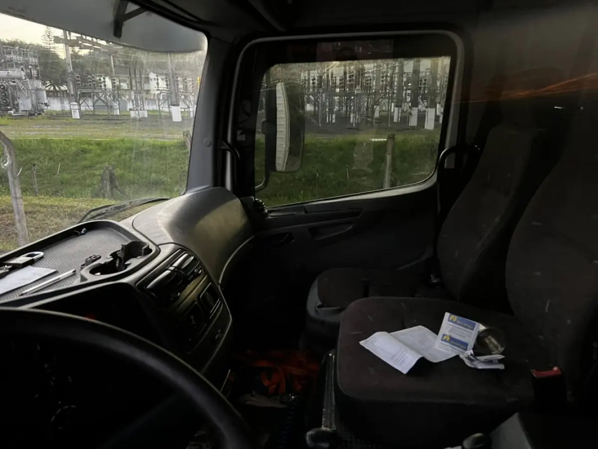 LOTE 001 - MERCEDES-BENZ ATEGO, fab/mod 2011/2012