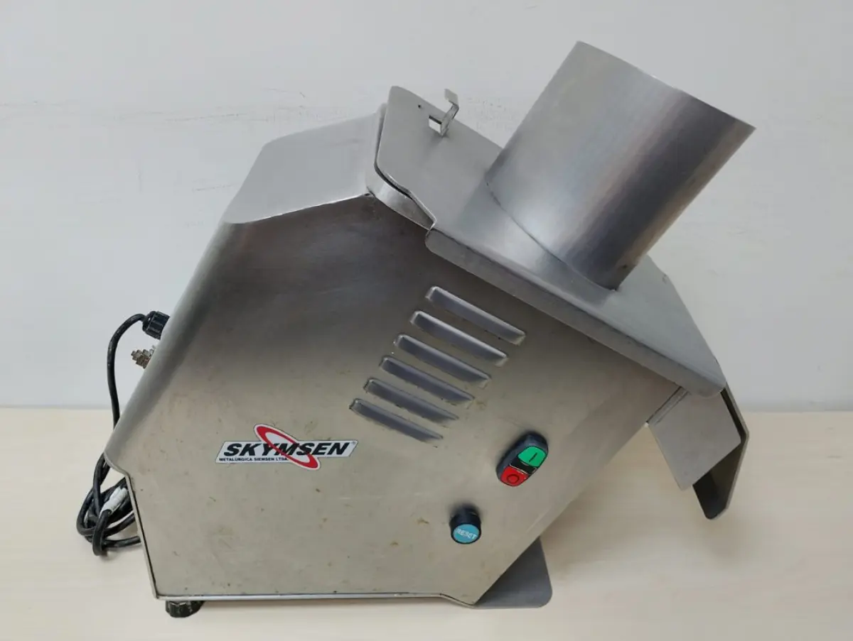 LOTE 000 - Processador de alimentos Skymsem