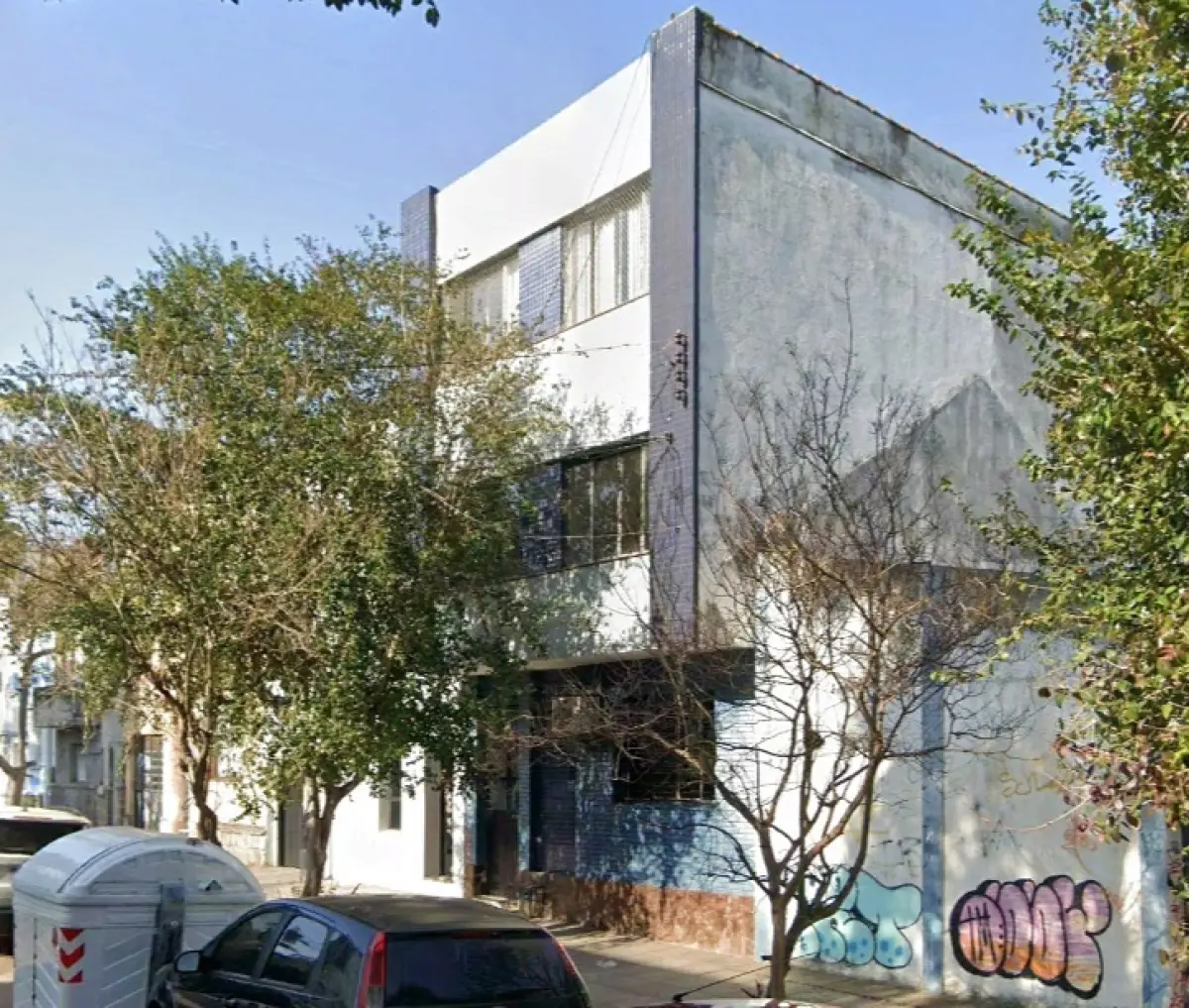 LOTE 001 - APT 201 NA RUA LOBO DA COSTA 119 EM PORTO ALEGRE, COM 74,34M2