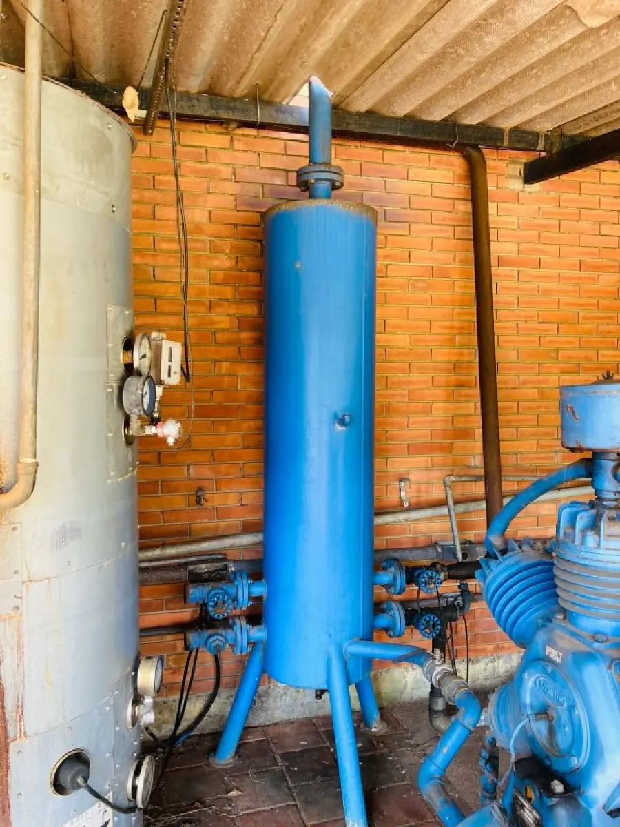 LOTE 002 - LOTE DE SILOS, ETC