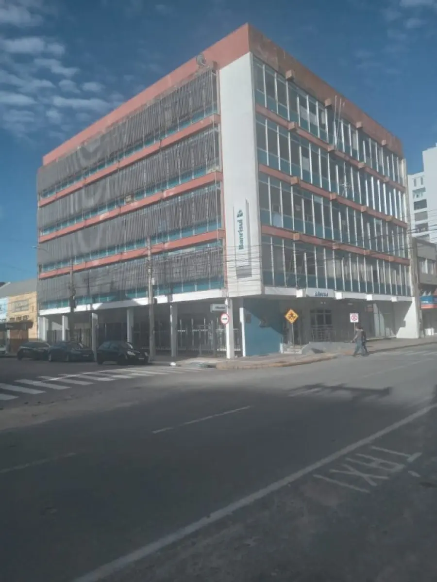 LOTE 003 - Agencia, prédio inteiro na cidade de Rio Grande, Centro, Rua Mal. Floriano Peixoto 296, esquina com Rua Ewbank