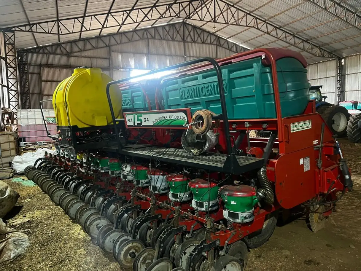LOTE 154 - Plantadeira PCA-15 planticenter BIG FARM - PCA15G400075FR001