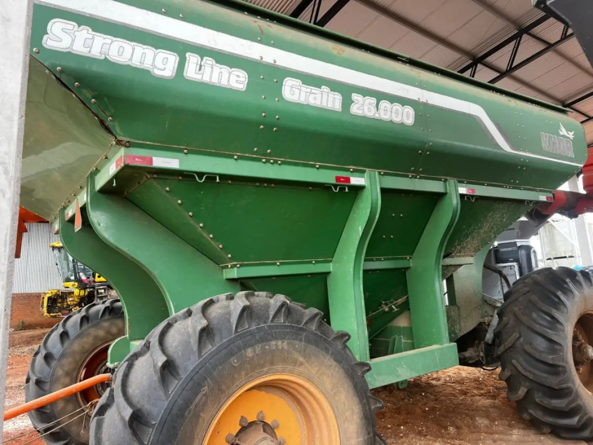 LOTE 107 - 01 Graneleiro (verde) KHOR 26000 (Strong Line) c/4 rodas