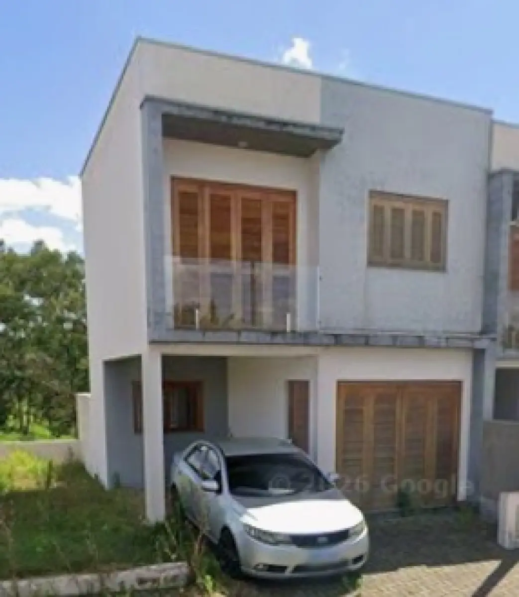 LOTE 001 - : imóvel de matrícula nº 47.821 do Registro de Imóveis de Estância Velha/RS. IMÓVEL: Um prédio residencial de alvenaria, em dois pavimentos, sob nº 361 da Rua Alegrete, esquina com a Rua Livramento