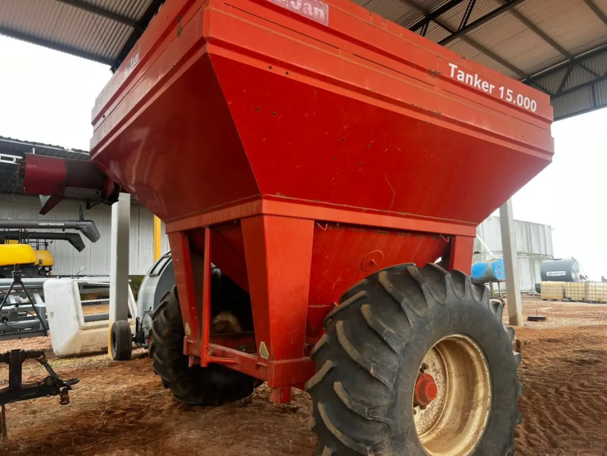 LOTE 106 - 01 Graneleiro JAN Tanker 15.000