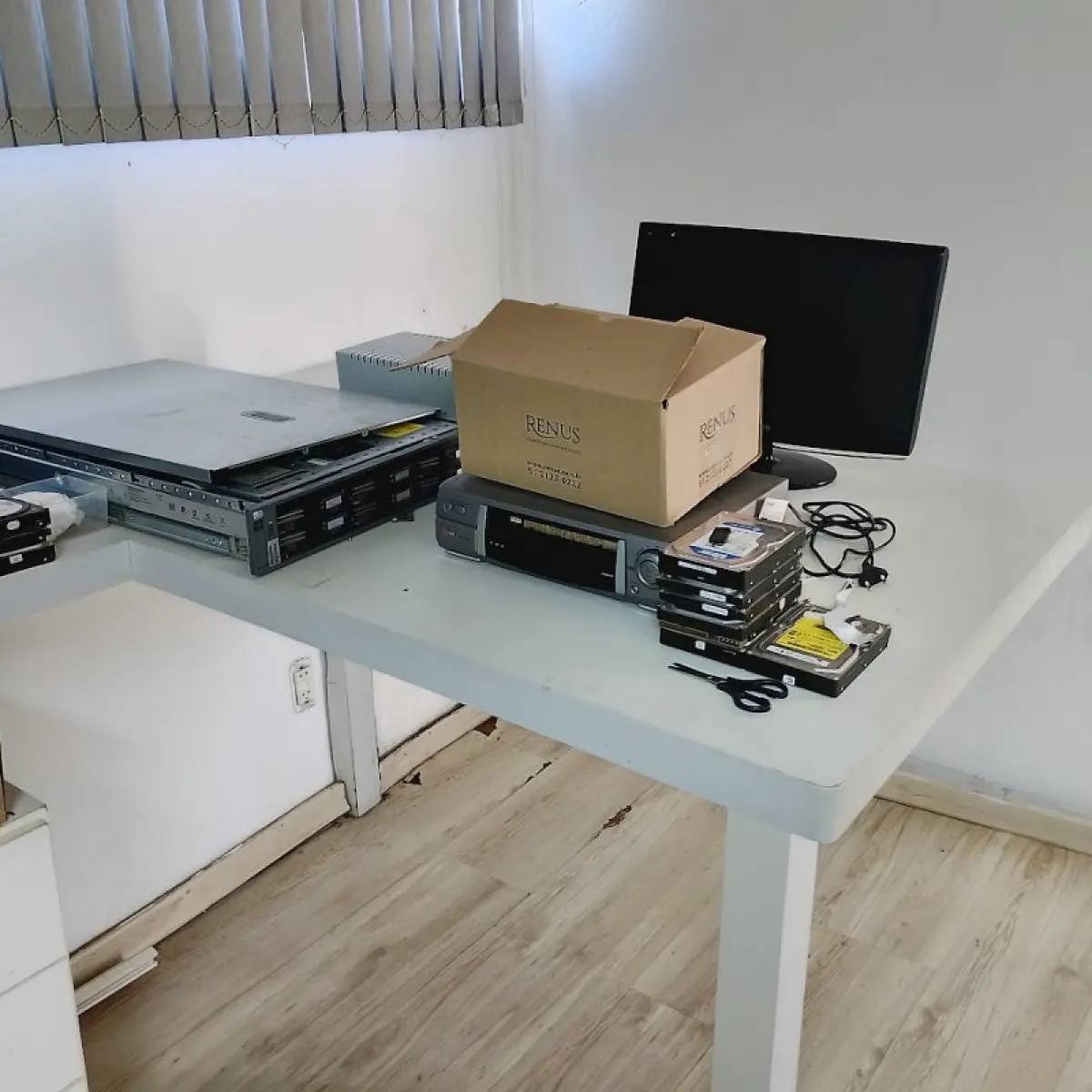 LOTE 006 - equipamentos de informatica
