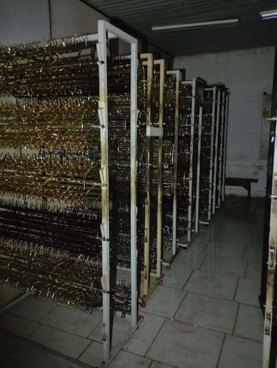 LOTE 169 - lote com cabine pinutra, estufa, Chiller, etc