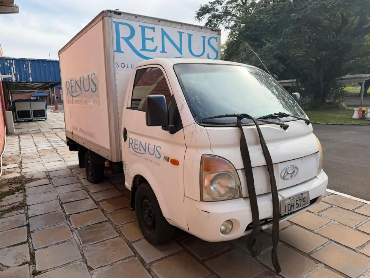 LOTE 220 - Hyundai/HR HDR 2007/2008 Branca - Placa IOH-5751