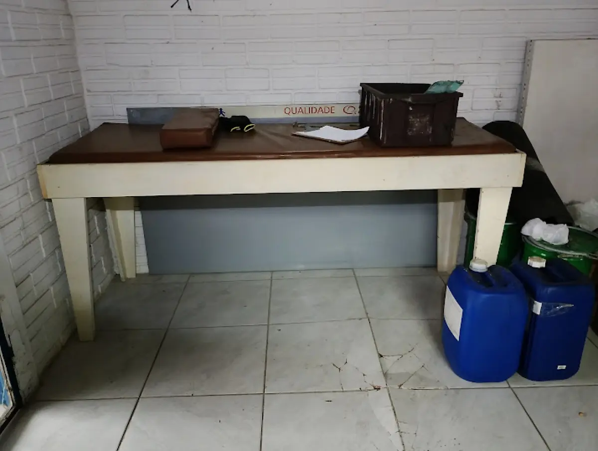 LOTE 168 - lote com camera, capela, etc..