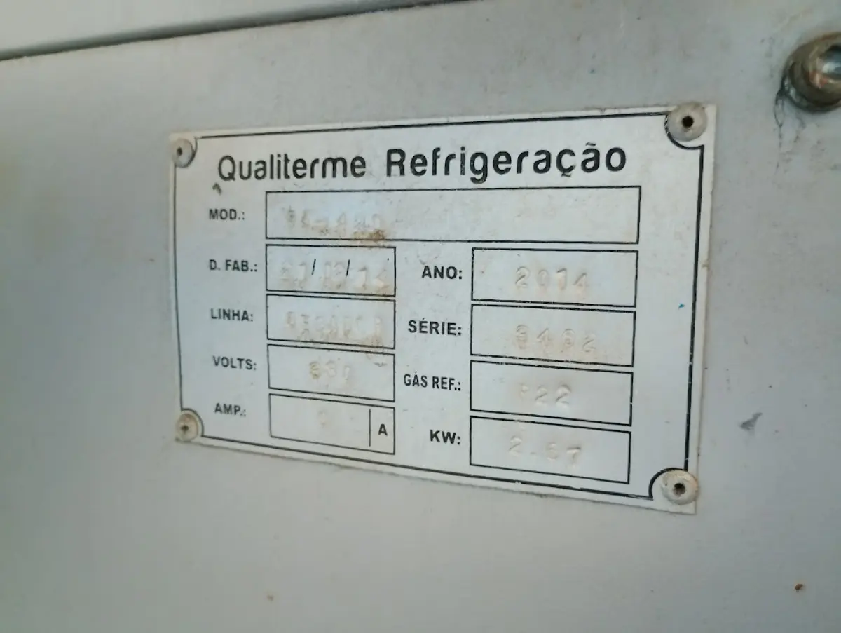 LOTE 123 - 01 chiller/unidade de refrigeração industrial HABOR. (Nota: a foto da etiqueta "123.jpg" é de um Secador da marca Qualiterme ano 2014, possivelmente anexada por engano junto a este lote em vez do Lote 120).