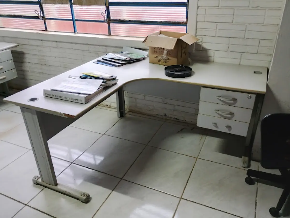 LOTE 168 - lote com camera, capela, etc..