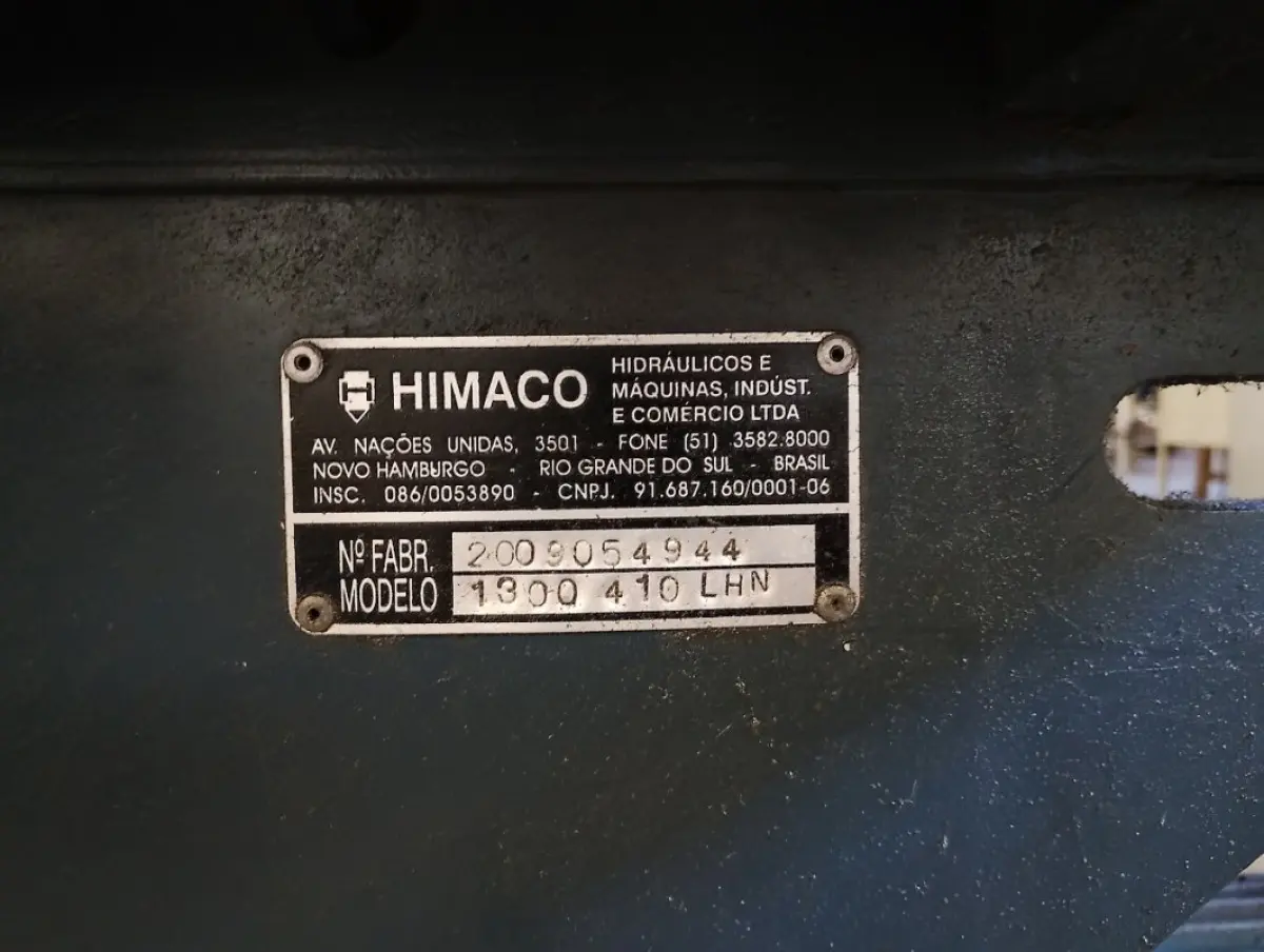 LOTE 035 - Injetora Himaco 1300 - 410 LHN