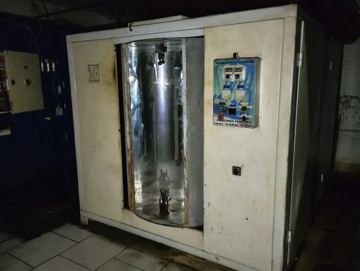 LOTE 169 - lote com cabine pinutra, estufa, Chiller, etc