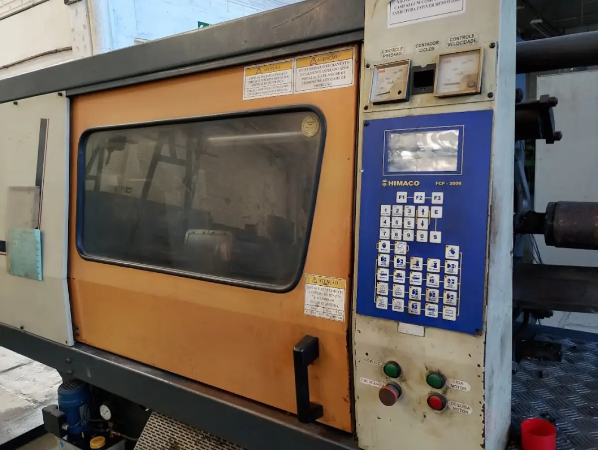 LOTE 035 - Injetora Himaco 1300 - 410 LHN