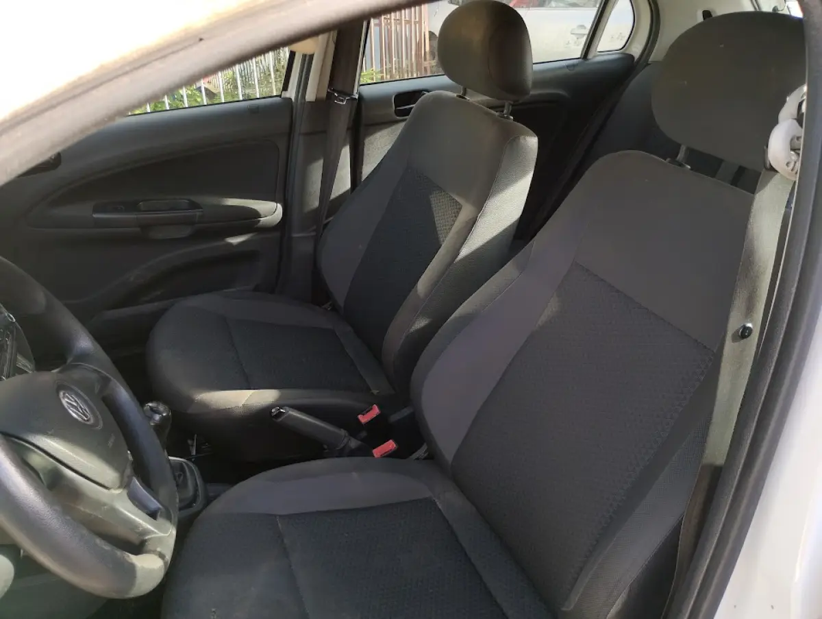 LOTE 003 - VVW Gol 4 portas Placa JAN 4J15 ano mod 21/22