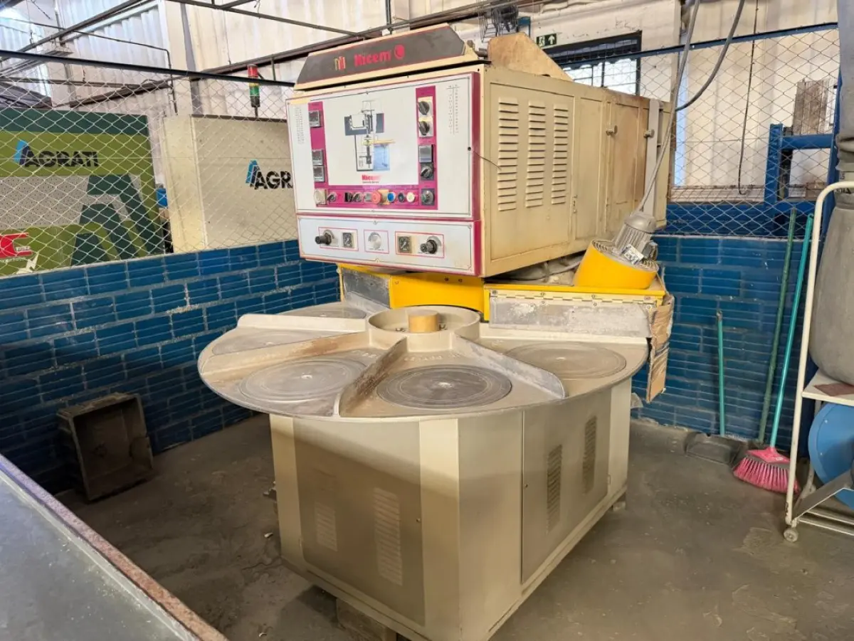LOTE 269 - Centrífuga rotativa tipo carrossel industrial, marca Nicem (Itália), modelo TRSE Euro 350/8 F 350, ano 2003