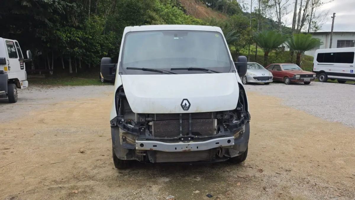 LOTE 000 - Master 2.3 dCi Furgão 16v Diesel, cor branca, fabricação/modelo 2020/2020