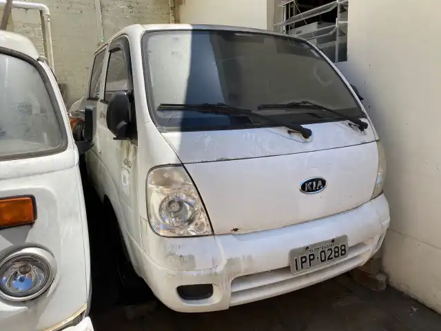 LEILÃO DE  ÓTIMAS ÁREAS PARA INCORPORAR NA ÉRICO VERÍSSIMO Nos 617, 619, 627, MENINO DEUS – 15 VEÍCULOS