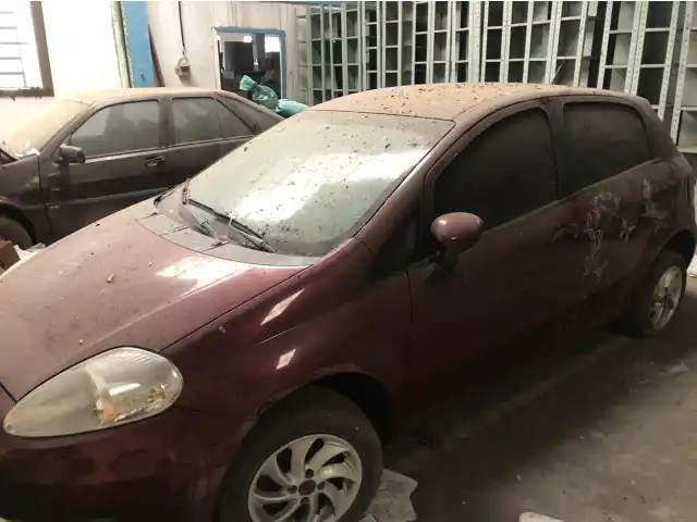 LEILÃO DE VEÍCULO FIAT/PUNTO ELX 1.4