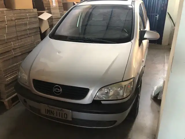 LEILÃO DE GM AGILE, ZAFIRA, ROLOS DE TECIDOS, CORRUGADOS E ETC