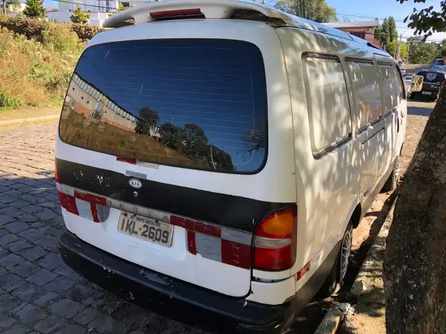 LEILÃO DE VEÍCULOS: KIA BESTA SV, VW/PASSAT SPORT e JTA/SUZUKI