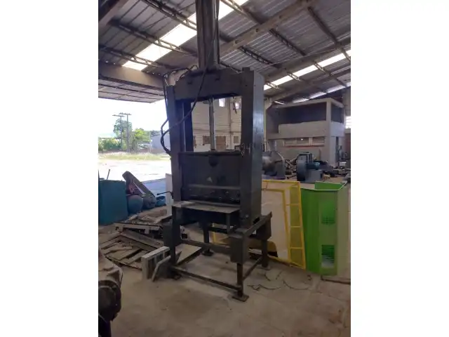 GRANDE LEILÃO DE MAQUINAS: MOINHO, CLANDRA, LIXADEIRA, ETC